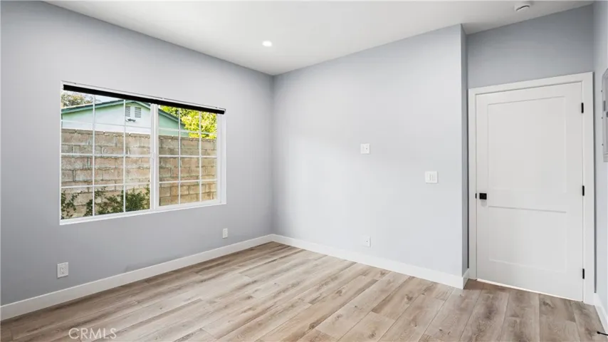 727 B E Myrtle Avenue, Glendora, California 91741