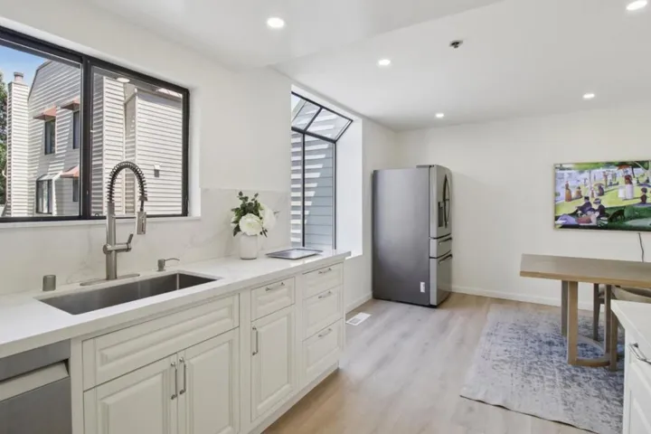 767 Loma Verde B, Palo Alto, California 94303