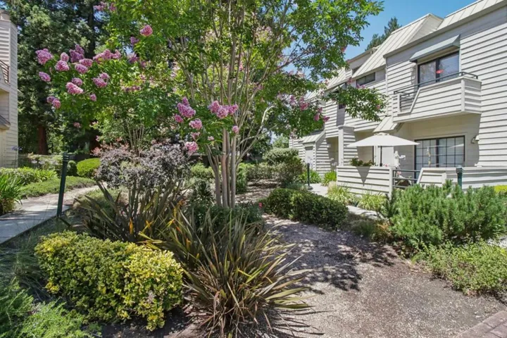 767 Loma Verde B, Palo Alto, California 94303
