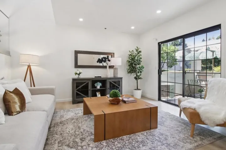 767 Loma Verde B, Palo Alto, California 94303