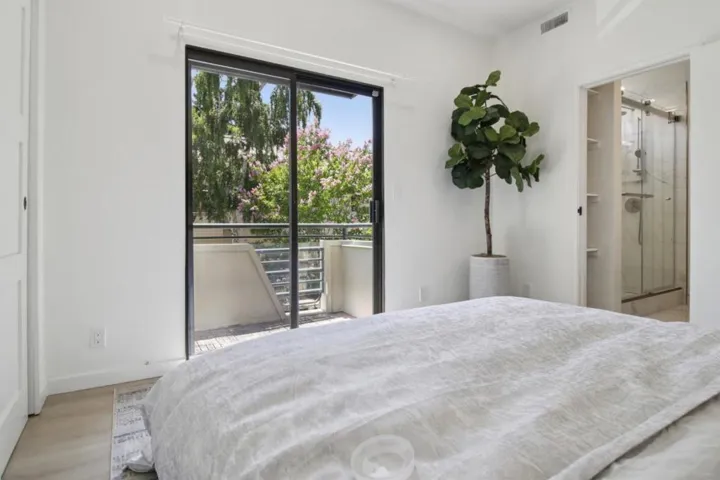 767 Loma Verde B, Palo Alto, California 94303