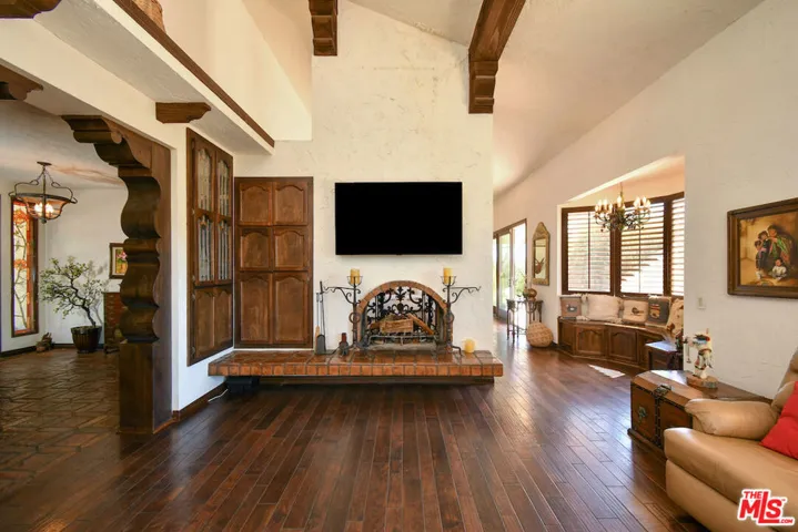 24926 Jim Bridger Road, Hidden Hills, California 91302