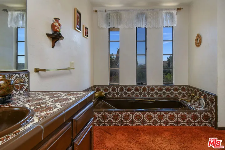24926 Jim Bridger Road, Hidden Hills, California 91302