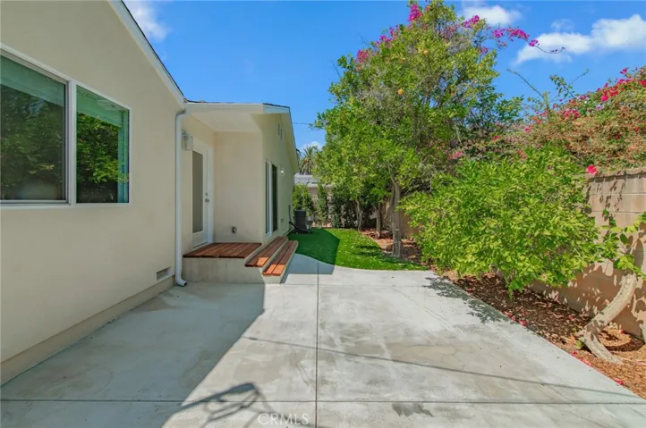 4534 Lennox, Sherman Oaks, California 91423