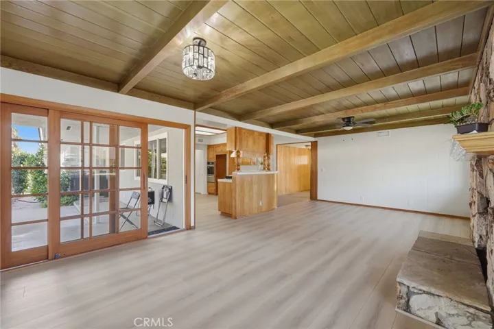 Family room, dinning room access to the backyard