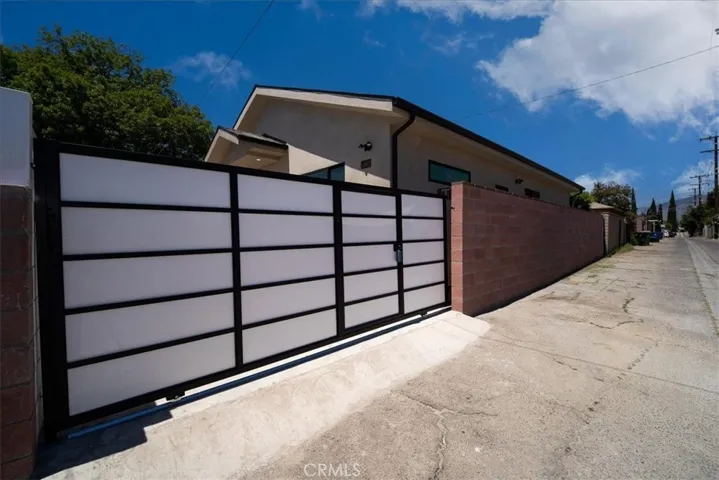 14902 Hubbard, Sylmar, California 91342