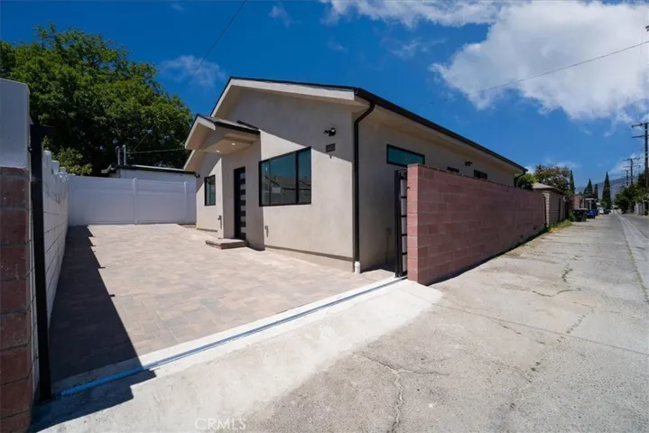14902 Hubbard, Sylmar, California 91342