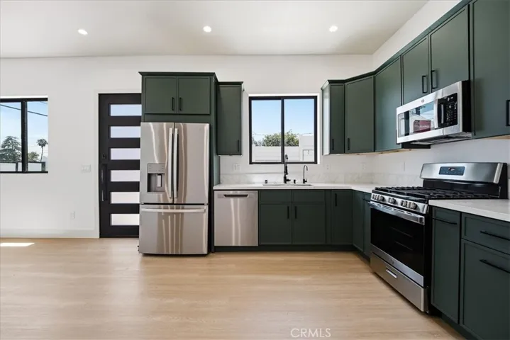 14902 Hubbard, Sylmar, California 91342