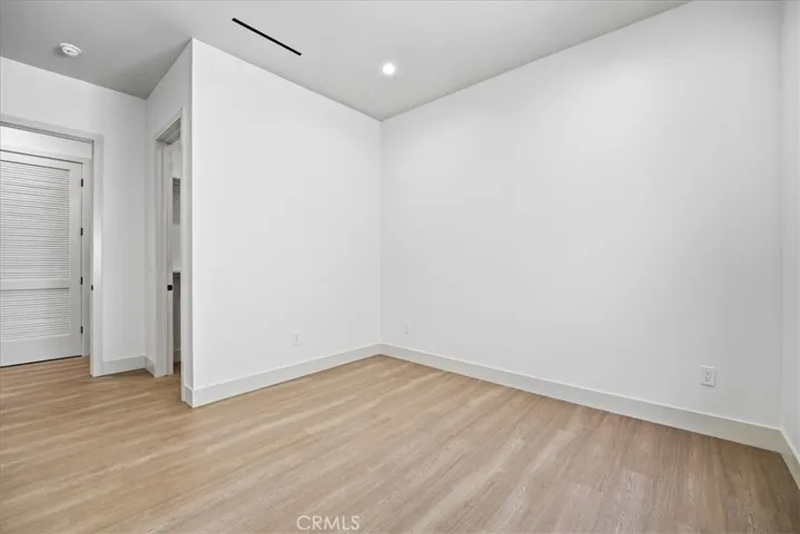 14902 Hubbard, Sylmar, California 91342