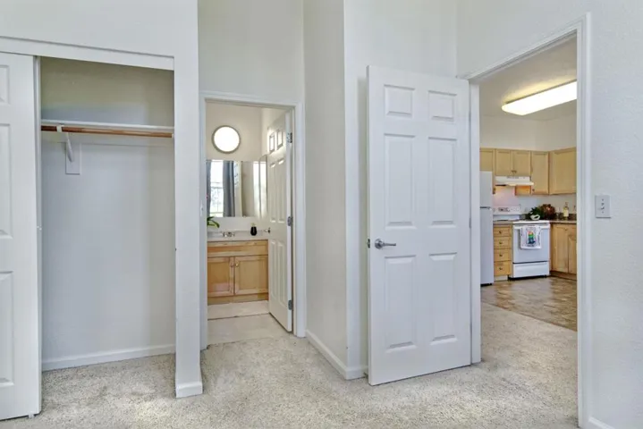512 Martha Street 207, San Jose, California 95112