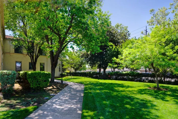 512 Martha Street 207, San Jose, California 95112