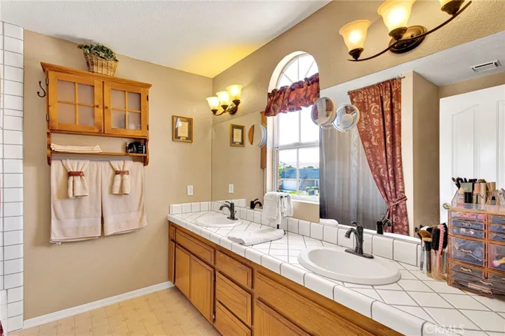 15186 Little Bow Lane, Helendale, California 92342