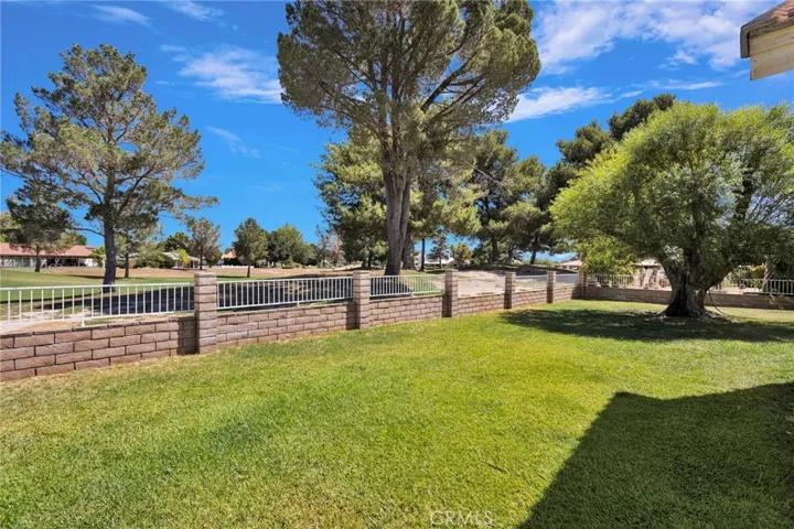 15186 Little Bow Lane, Helendale, California 92342