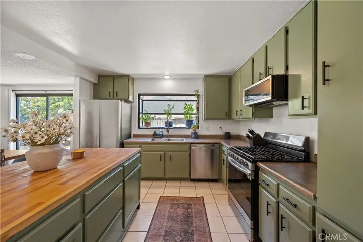 1210 E Foster Road B, Santa Maria, California 93455