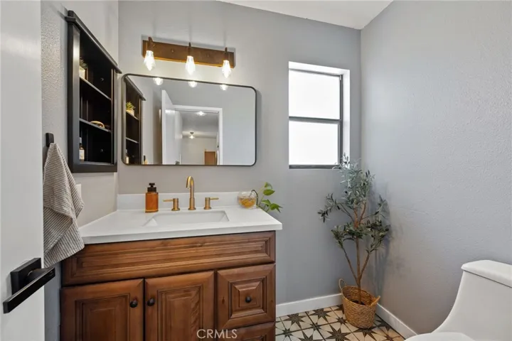 1210 E Foster Road B, Santa Maria, California 93455
