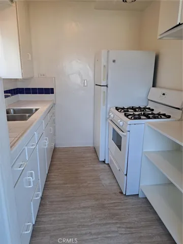 Kitchen with Refrigerator and Stove/Oven