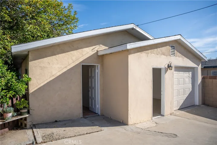 2143 W Arlington, Long Beach, California 90810