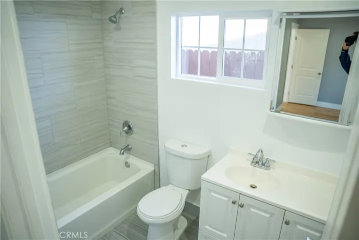 2143 W Arlington, Long Beach, California 90810
