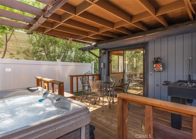 620 Elysian Boulevard, Big Bear City, California 92314