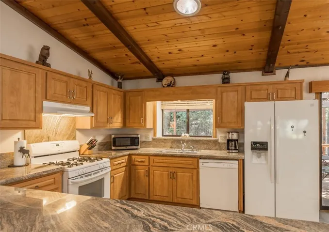 620 Elysian Boulevard, Big Bear City, California 92314