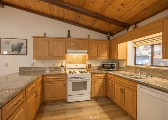 620 Elysian Boulevard, Big Bear City, California 92314
