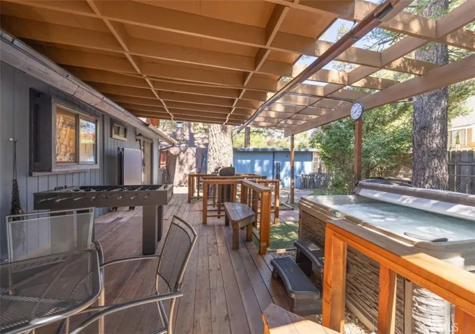 620 Elysian Boulevard, Big Bear City, California 92314