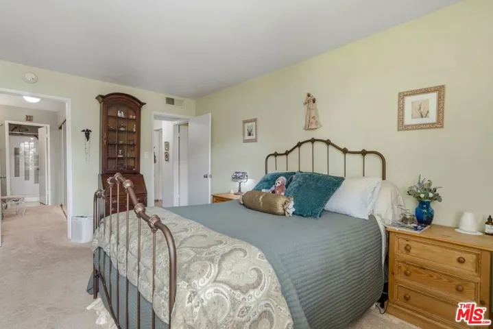 906 N Doheny Drive 221, West Hollywood, California 90069