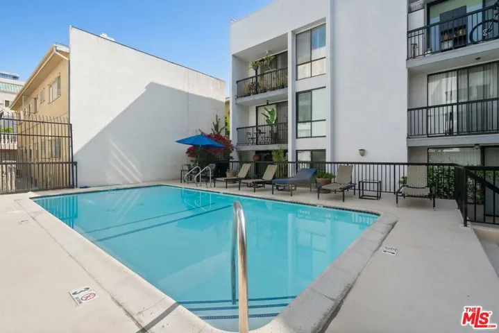 906 N Doheny Drive 221, West Hollywood, California 90069