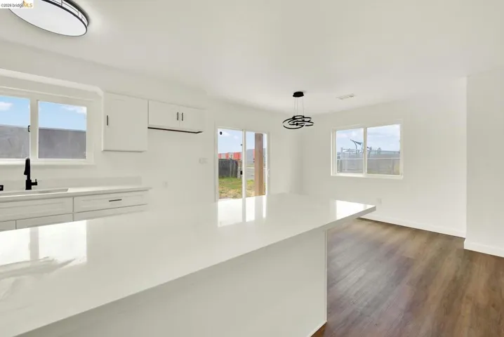 2764 10th St, San Pablo, California 94806