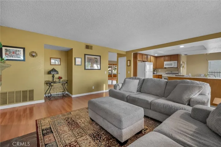 16584 Creekside, Riverside, California 92503