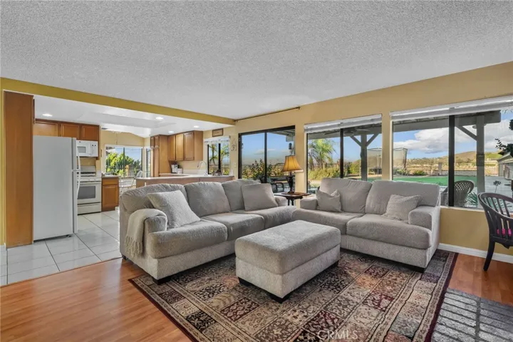 16584 Creekside, Riverside, California 92503
