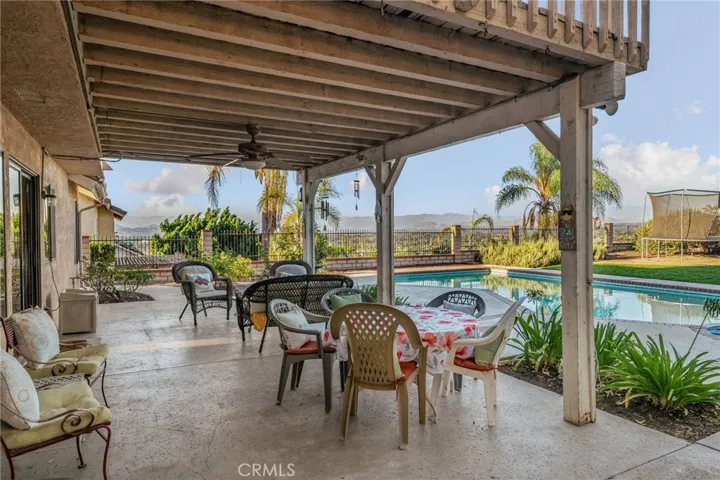 16584 Creekside, Riverside, California 92503
