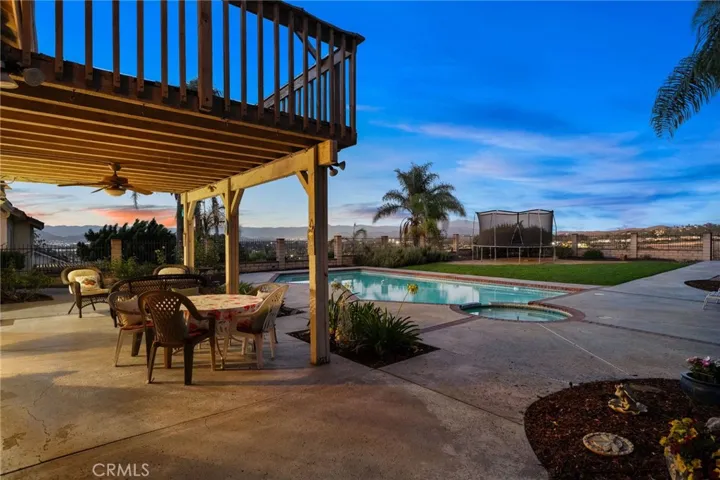 16584 Creekside, Riverside, California 92503
