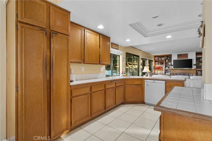 16584 Creekside, Riverside, California 92503