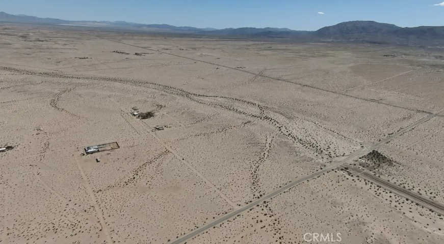 4453 Bagdad, 29 Palms, California 92277