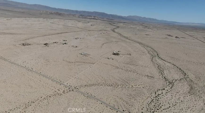 4453 Bagdad, 29 Palms, California 92277