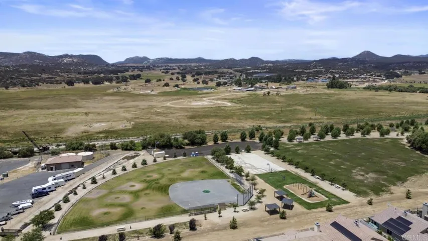 32435 Evening Primrose Trail, Campo, California 91906