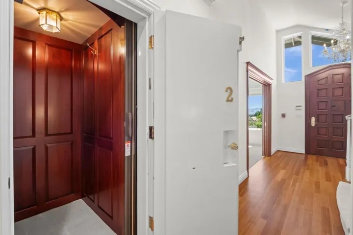 15217 Sobey Road, Saratoga, California 95070