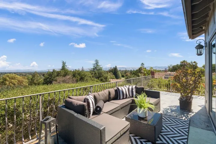 15217 Sobey Road, Saratoga, California 95070