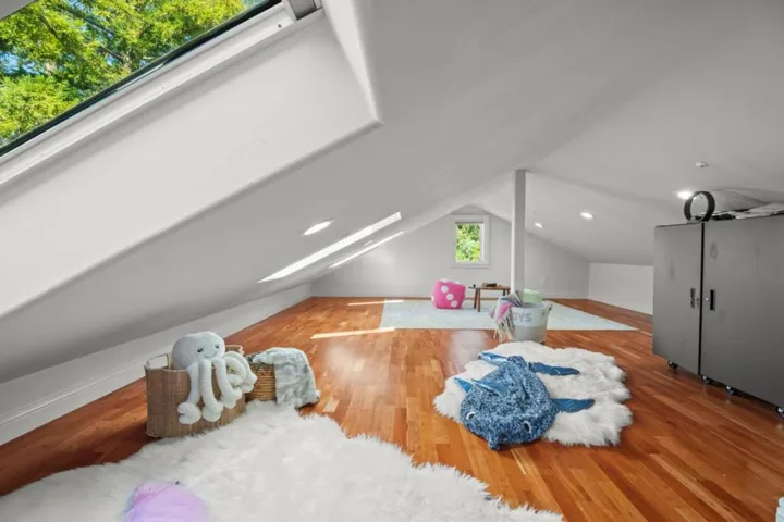 15217 Sobey Road, Saratoga, California 95070