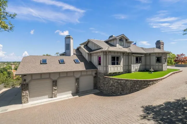 15217 Sobey Road, Saratoga, California 95070
