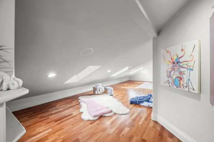 15217 Sobey Road, Saratoga, California 95070