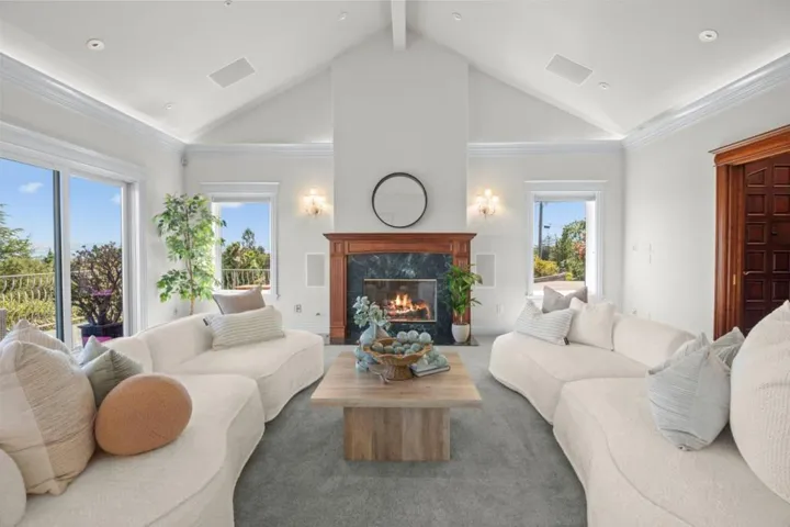 15217 Sobey Road, Saratoga, California 95070