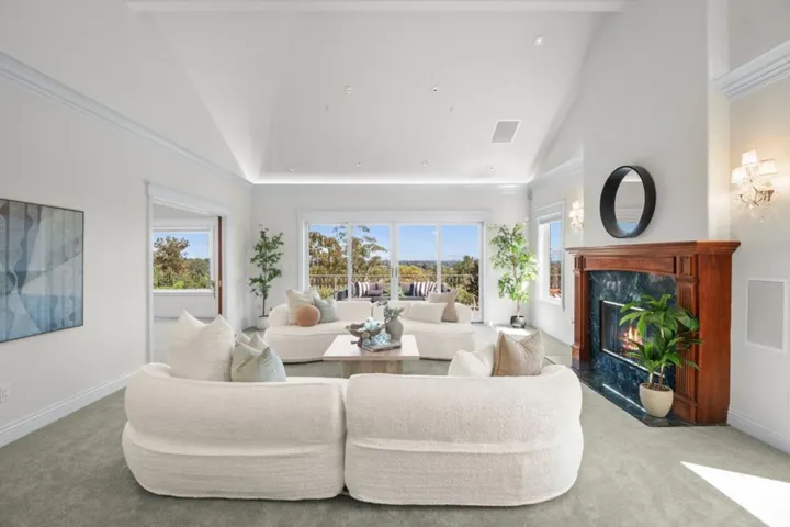 15217 Sobey Road, Saratoga, California 95070