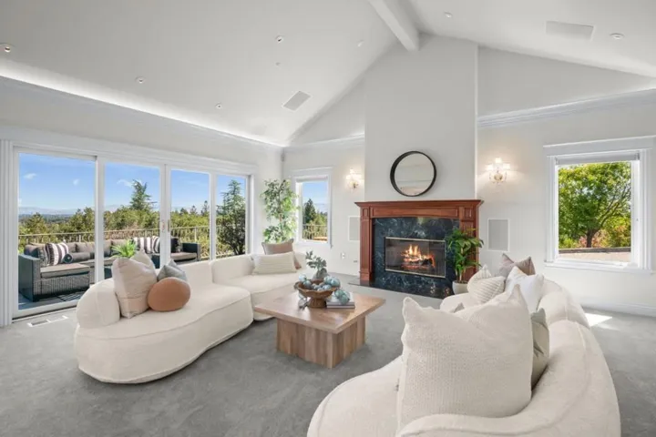 15217 Sobey Road, Saratoga, California 95070