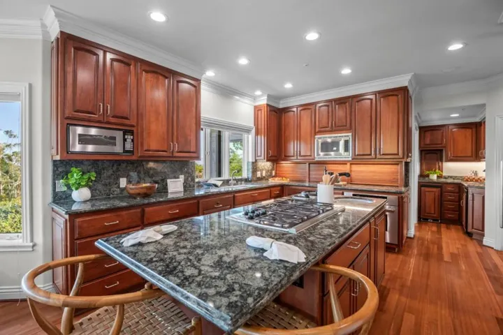 15217 Sobey Road, Saratoga, California 95070
