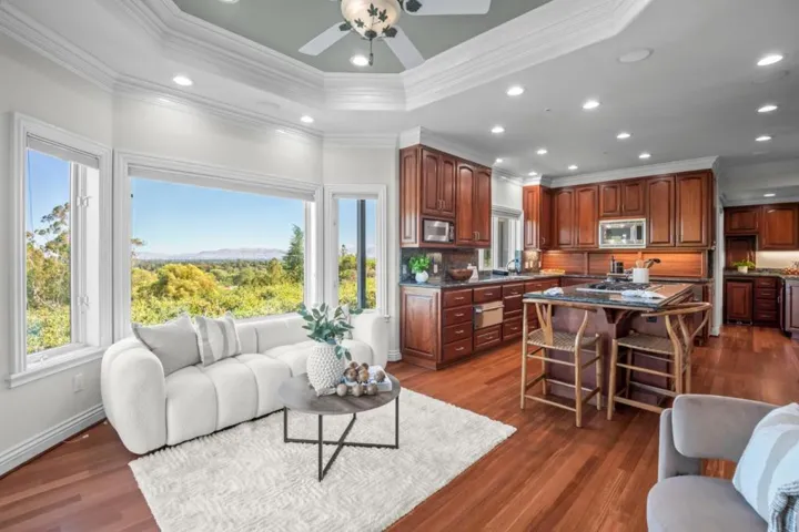 15217 Sobey Road, Saratoga, California 95070