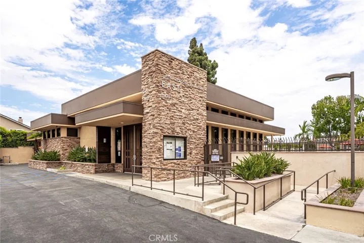 14911 Featherhill, Tustin, California 92780