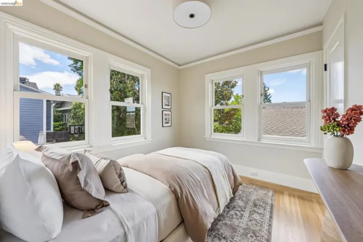 4630 Edgewood Avenue, Oakland, California 94602