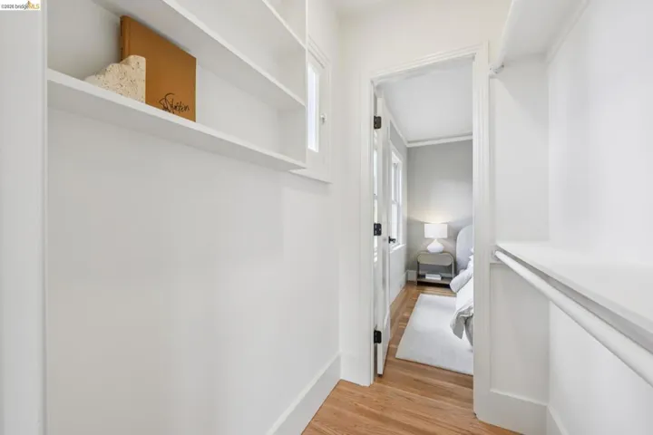 4630 Edgewood Avenue, Oakland, California 94602